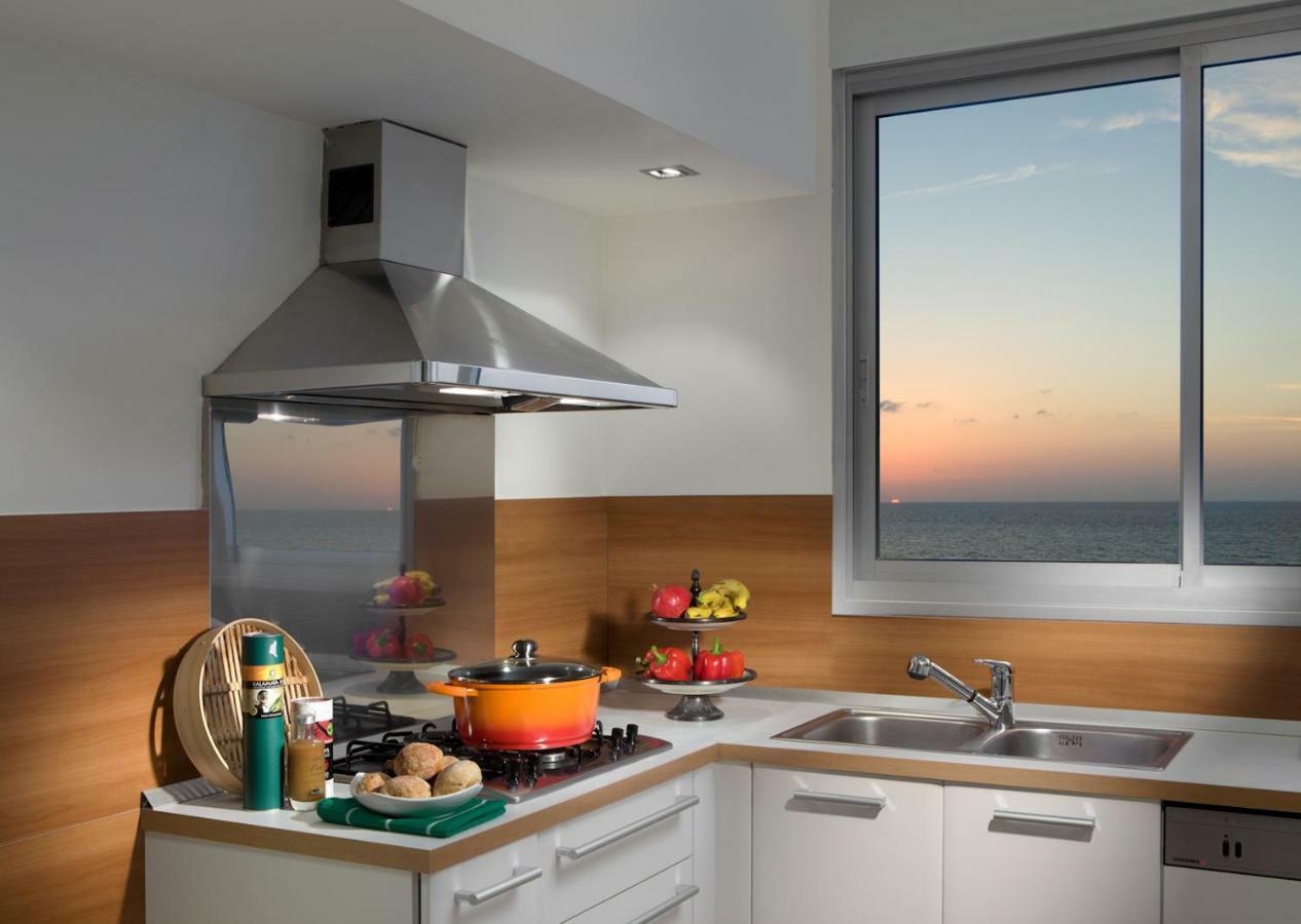 Beach Luxury Apartments And Suites تل أبيب المظهر الخارجي الصورة